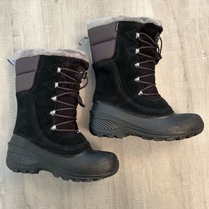 Women’s Northface winter boots NWT